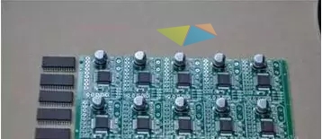 分析舞臺燈光質量優略 產品差異效果圖