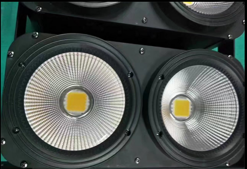 舞臺燈光 LED 四眼觀眾燈COB面光燈適用于哪些場所？效果圖