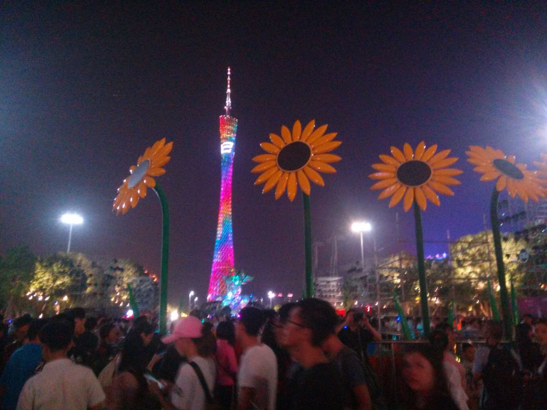 思成燈光見證2017年廣州國際燈光節效果圖