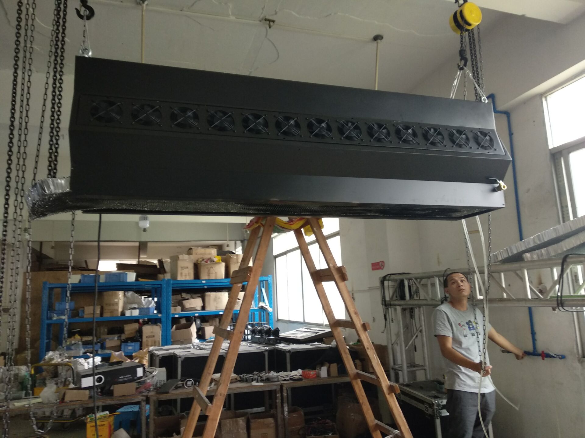 全新上市升級六代霧屏老化測試調試效果圖