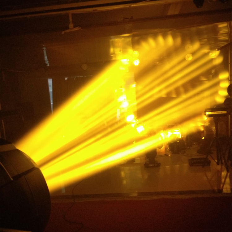 光束燈的優勢有哪些效果圖